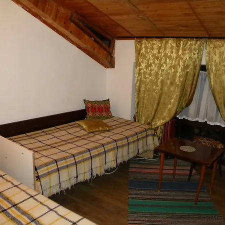 Dyadovata Kashta Zlate písky